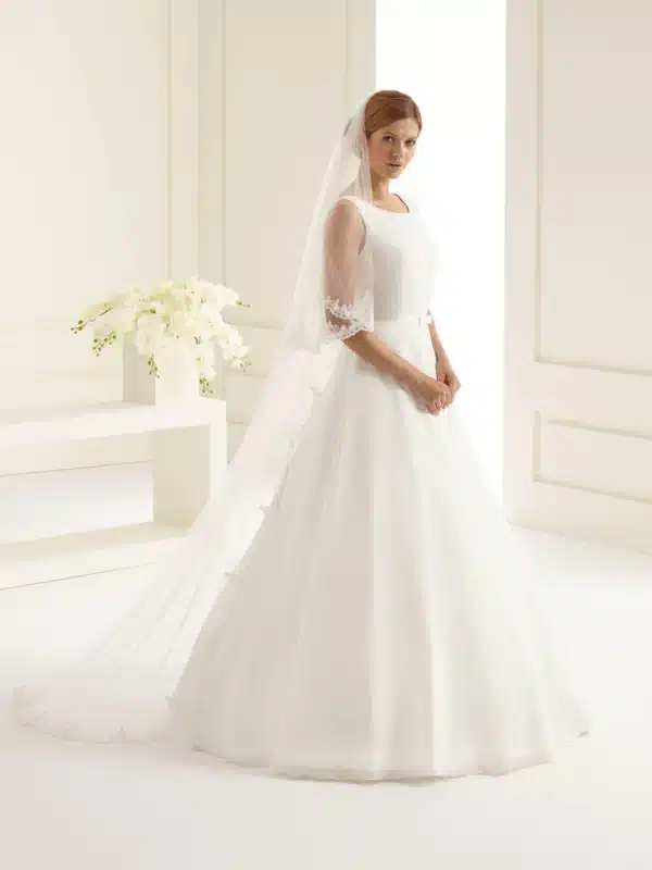 voiles pour la mariée disponible en plusieurs couches, tailles, et details